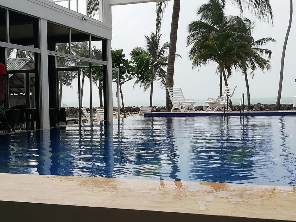 Saara Beach Hotel Маравила Экстерьер фото