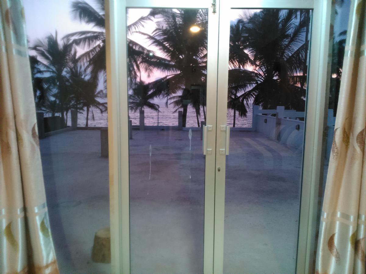 Saara Beach Hotel Маравила Экстерьер фото