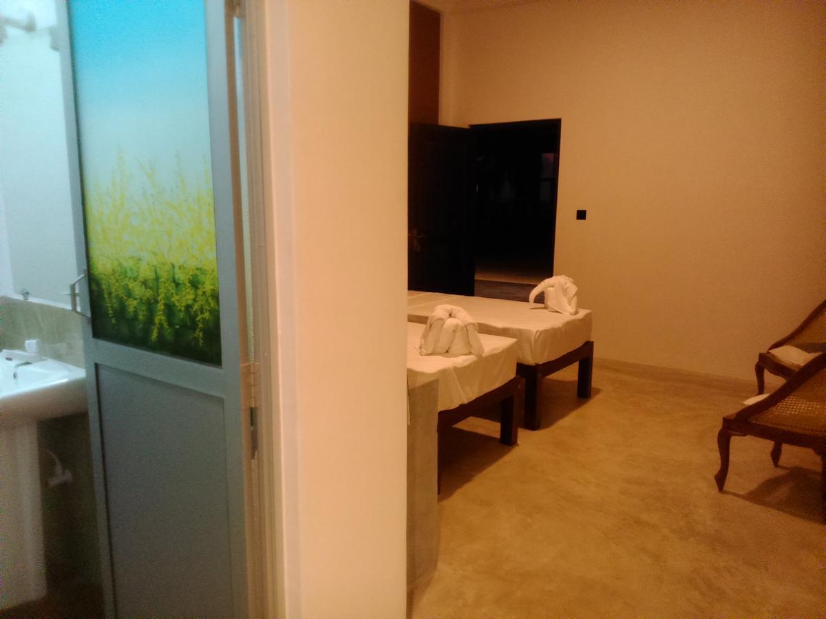 Saara Beach Hotel Маравила Экстерьер фото